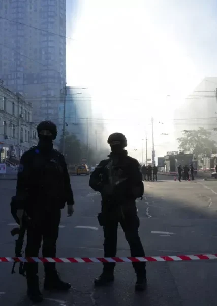 ukraine_kiev_soldiers_kordela_ap22290255041314.jpg