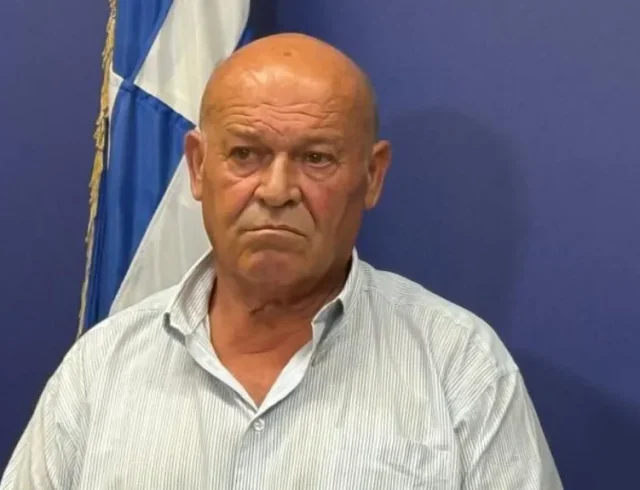 12 mosxos ktinotrofoi.jpg
