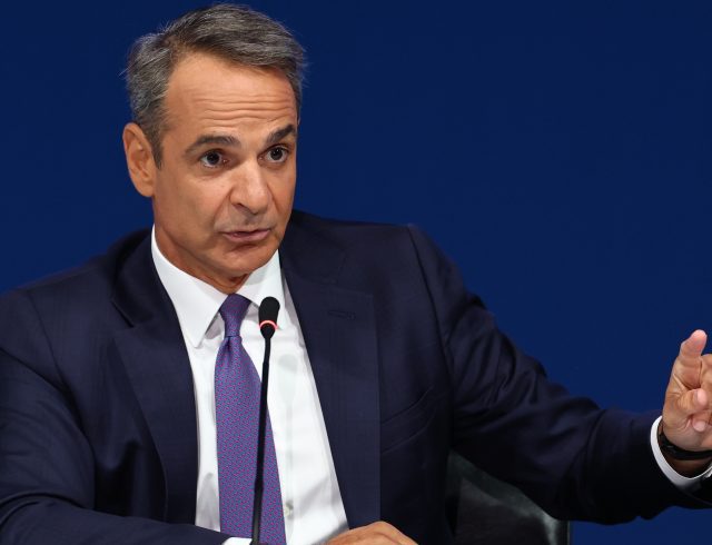 [380167] ΣΥΝΕΝΤΕΥΞΗ ΤΥΠΟΥ ΤΟΥ ΠΡΩΘΥΠΟΥΡΓΟΥ ΚΥΡΙΑΚΟΥ ΜΗΤΣΟΤΑΚΗ ΣΤΟ ΣΥΝΕΔΡΙΑΚΟ ΚΕΝΤΡΟ “ΙΩΑΝΝΗΣ ΒΕΛΛΙΔΗΣ” (ΡΑΦΑΗΛ ΓΕΩΡΓΙΑΔΗΣ / EUROKINISSI)