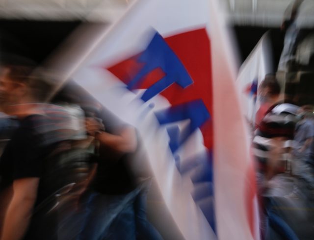 8ωρο; All Workers Militant Front; banner; banners; demonstration; demonstrators; greek communist party; Labour Unions; PAME; protest; protesters; Π.Α.ΜΕ.; ΠΑΜΕ; Συνδικάτα; διαδήλωση; διαδηλωτές; διαδηλωτής; διαμαρτυρία; διαμαρτυρόμενος; πανό; πορεία; νομοσχέδιο; bill;