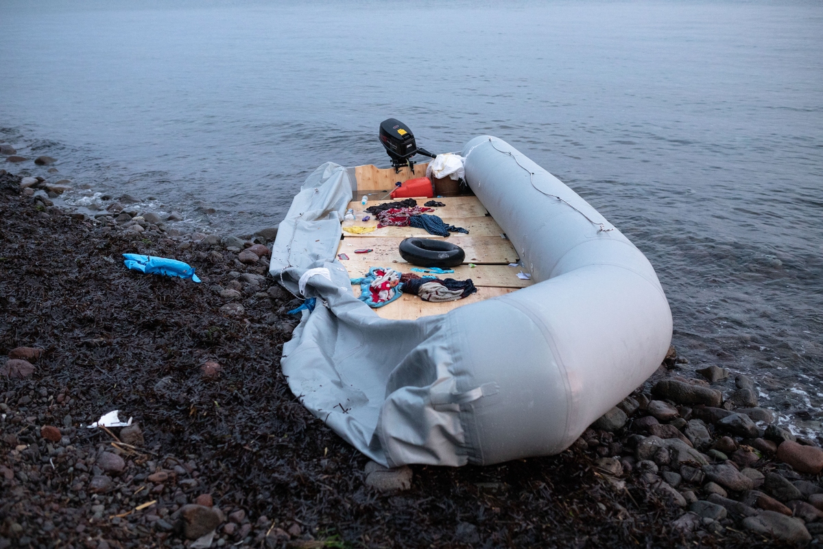 Eftalou; Lesvos; Migration; Political; boat; borders; crisis; dinghy; immigrants; island; migrants; refugees; Εφταλού; Λέσβος; Νησί; βάρκα; μετανάστης; μεταναστευτικό; προσφυγικό; πρόσφυγας; πρόσφυγες; σύνορα;