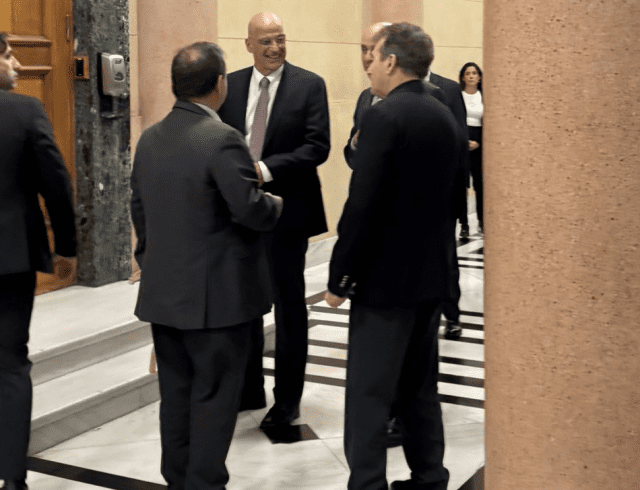 δενδιας