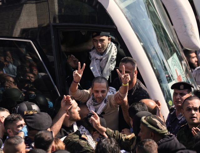 gaza_epistrofi