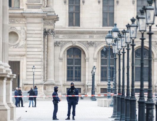 louvre_3