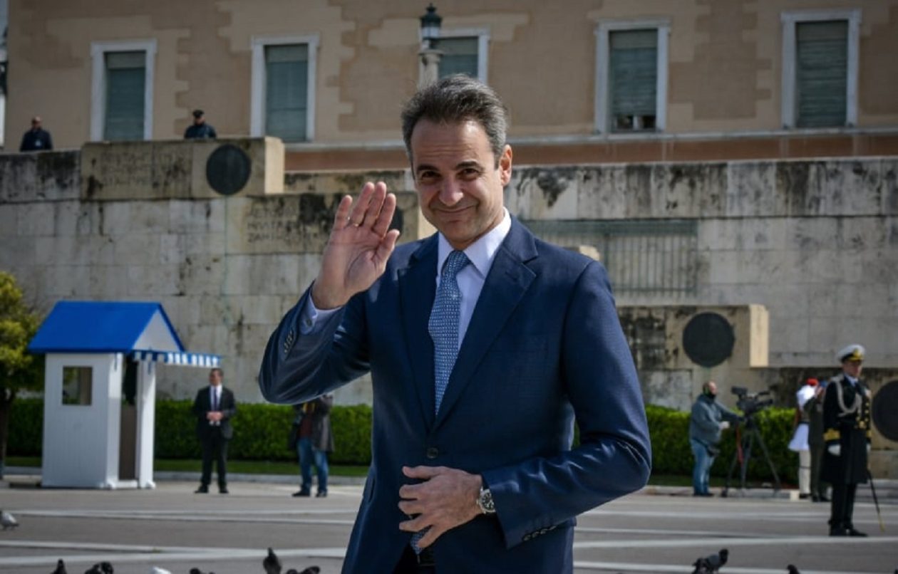 mitsotakis_agnostos stratiotis