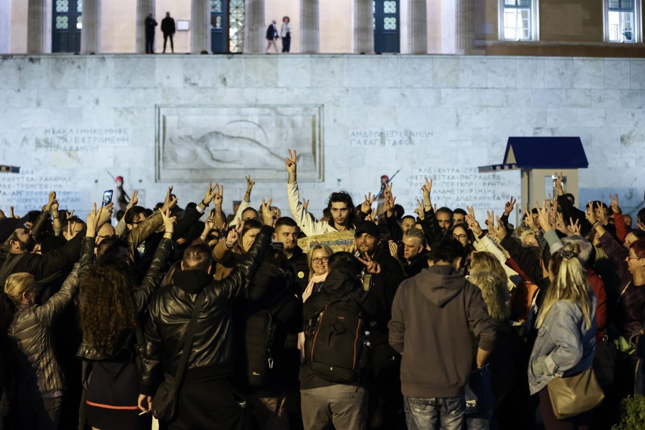 demonstrators; father; Hunger Strike; Panos Routsi; Panos Ruci; rally; solidarity; Tempe Train Accident; Tempi; Tempi Train Accident; Απεργία Πείνας; Δυστύχημα Τεμπών; Πάνος Ρούτσι; Τέμπη; αλληλεγγύη; διαδήλωση; διαδηλωτές; διαδηλωτής; πατέρας; συγκέντρωση; συλλαλητήριο; συμπαράσταση;