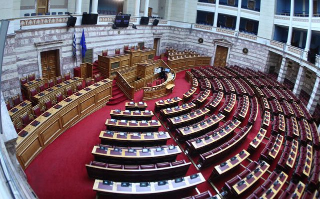 vouli-aithousa-1
