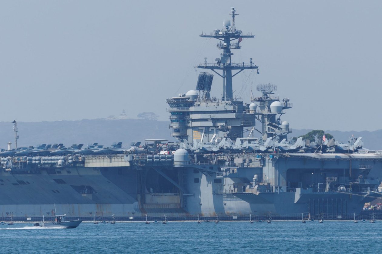 2025-08-11T185418Z_341814668_RC255GA1AI8N_RTRMADP_5_USA-MILITARY