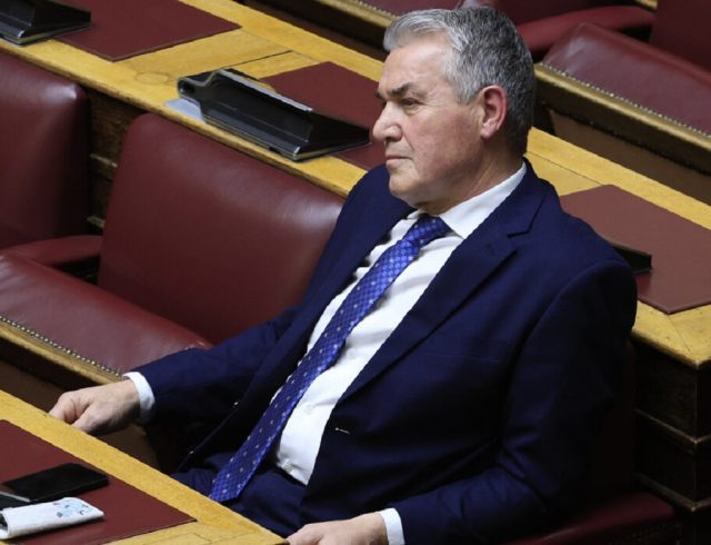 [376271] ΣΥΖΗΤΗΣΗ ΣΤΗΝ ΟΛΟΜΕΛΕΙΑ ΤΗΣ ΒΟΥΛΗΣ ΤΗΣ ΠΡΟΤΑΣΗΣ ΔΥΣΠΙΣΤΙΑΣ ΤΟΥ ΠΑΣΟΚ-ΚΙΝΗΜΑΤΟΣ ΑΛΛΑΓΗΣ ΚΑΤΑ ΤΗΣ ΚΥΒΕΡΝΗΣΗΣ / 3η ΗΜΕΡΑ       (ΓΙΩΡΓΟΣ ΚΟΝ