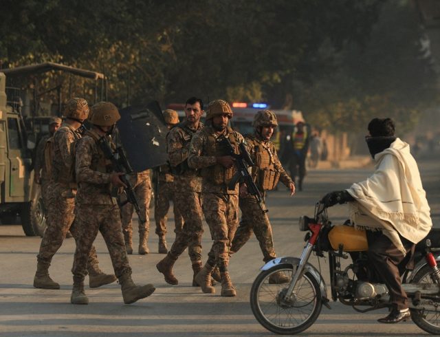 Pakistani_army_Reuters
