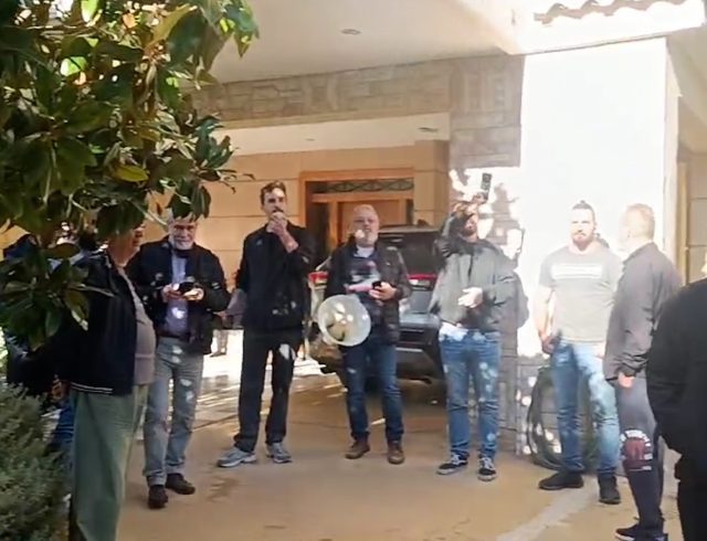glyfada-eksosi