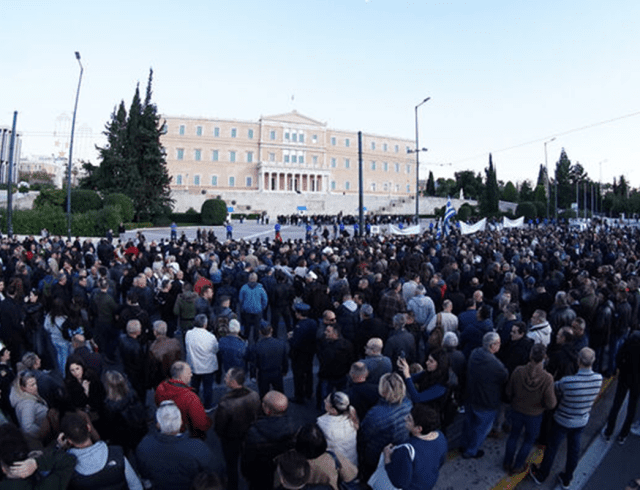 panstratiotiki-sygkentrosi-16