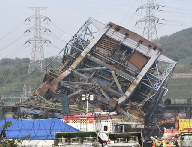 south-korea-tower-collapse