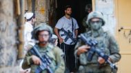 2025-08-23T151229Z_1337212088_RC22DGA1OO40_RTRMADP_5_ISRAEL-PALESTINIANS-HEBRON-SETTLERS-768×512 (1)