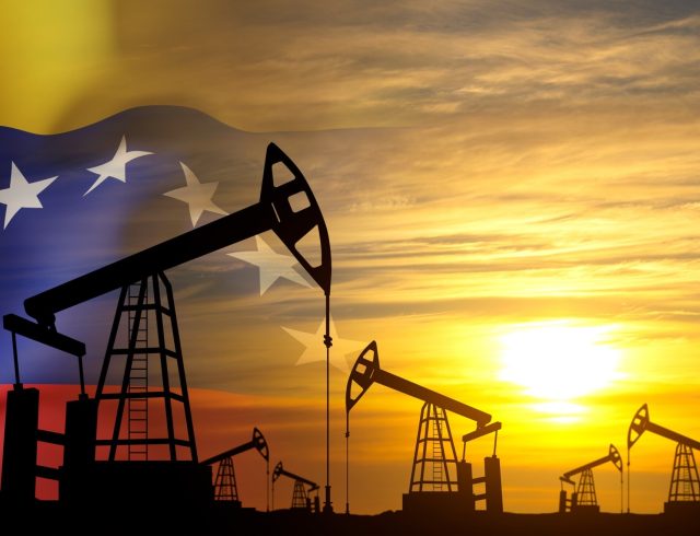 VenezuelaOil-123rf-2048×1309