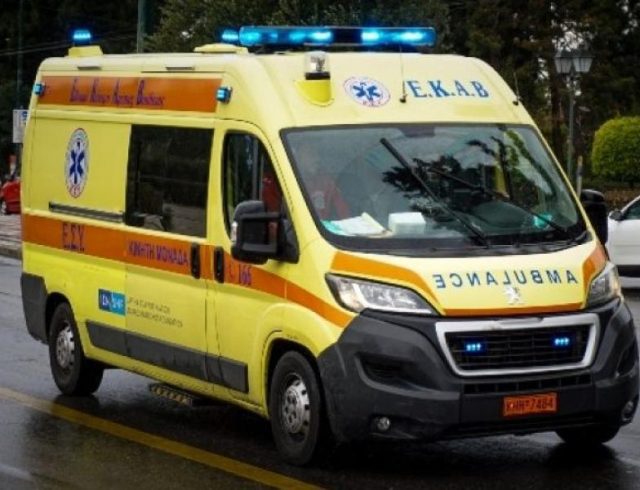 ασθενοφόρο-1