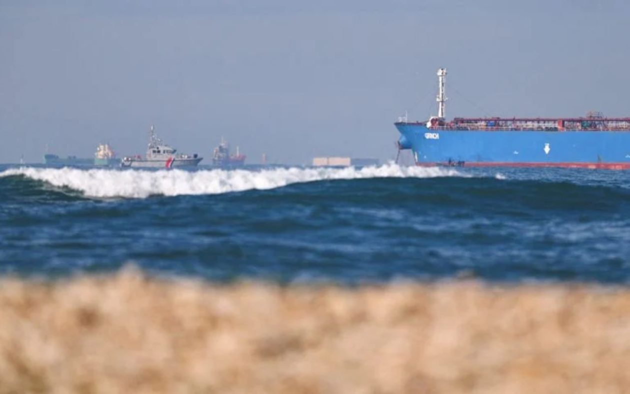 UKRAINE-CRISIS-FRANCE-TANKER