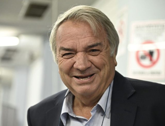 nikos-mpisths
