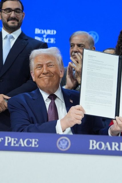 trump-symvoulio-eirinis