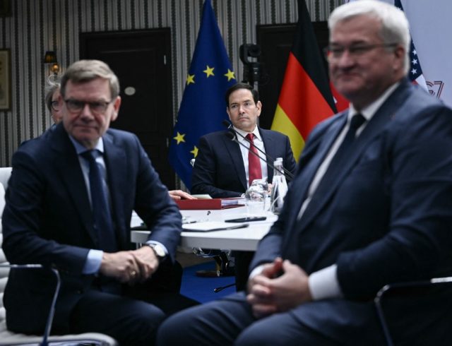 FRANCE-US-G7-DIPLOMACY-POLITICS