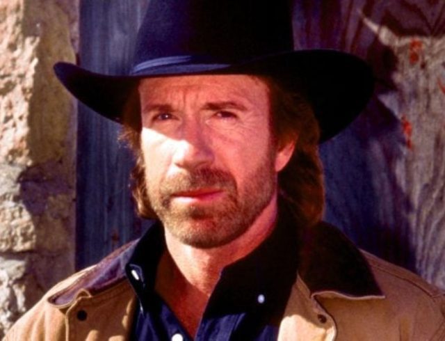 Chuck_Norris-696×392