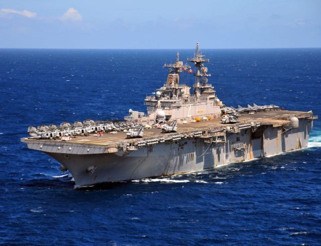 US_Navy_110818-N-ZS026-035_The_USS_Boxer_steams_across_the_Indian_Ocean-1120×800