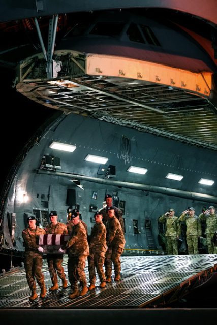 APTOPIX Casualty Return Army Kuwait