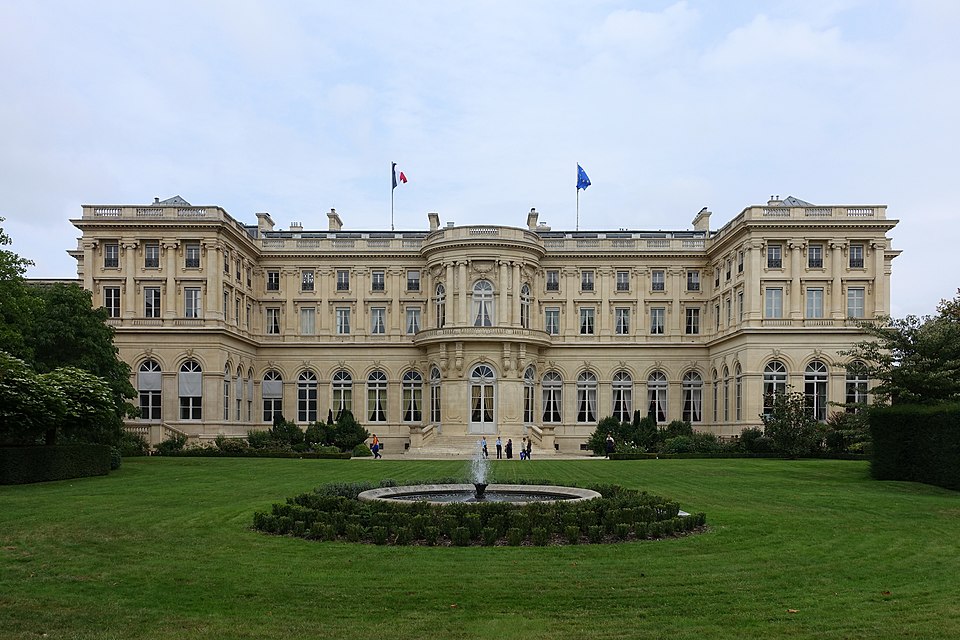 garden-quai-d-orsay-ministry-of-foreign-affairs-paris-29140474554
