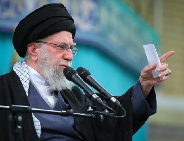 iran-ali-xamenei-ipa_0