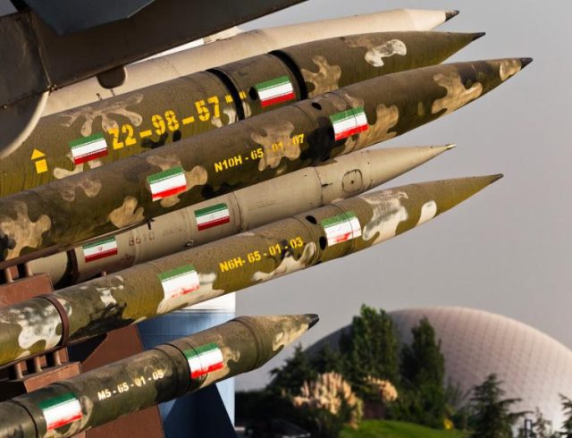 iran-stratos-pyravloi