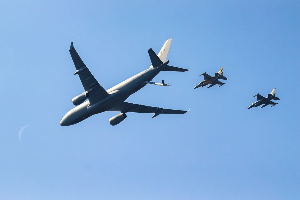 kc135