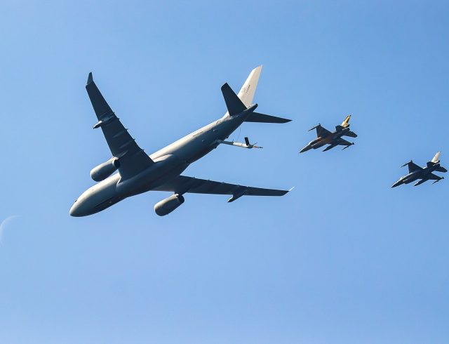 kc135