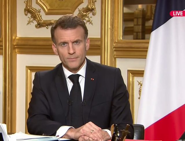 macron-2