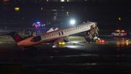 new york airplainlaguardia-crash-4