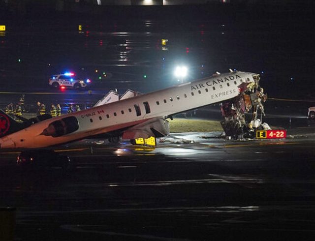 new york airplainlaguardia-crash-4