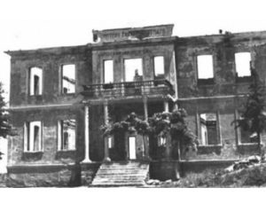 09.02.-H-Sfagh-tou-CHortiath-kai-h-epilektikh-mnhmh 715Χ460