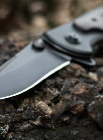 KNIFE_SHUTTERSTOCK-1024×576-1