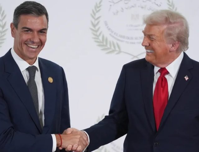 Sánchez-trump
