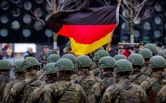 germania-enoples-dynameis
