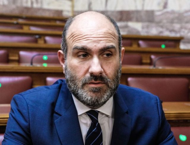 markopoylos-kata-kasselaki