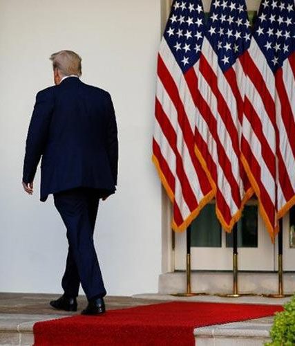 trump-leaving