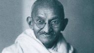 Mohandas_Gandhi 715Χ460