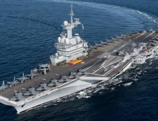charles_de_gaulle_03_feb_002