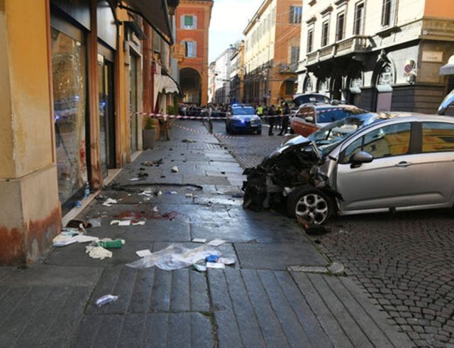 italia-epithesi-me-aytokinhto-2