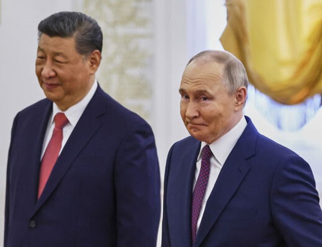 putin_sitzipoing