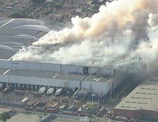 Los Angeles mayor declares emergency over warehouse fire