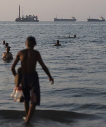 iran-swimming-bandar-abbas-file-afp-768×512