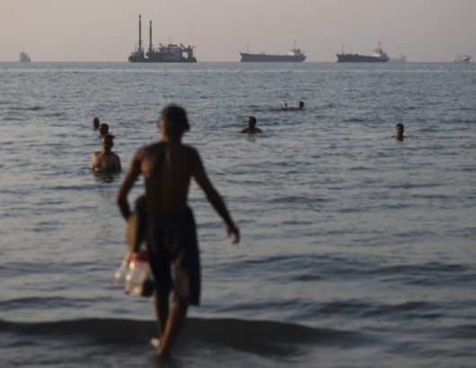 iran-swimming-bandar-abbas-file-afp-768×512