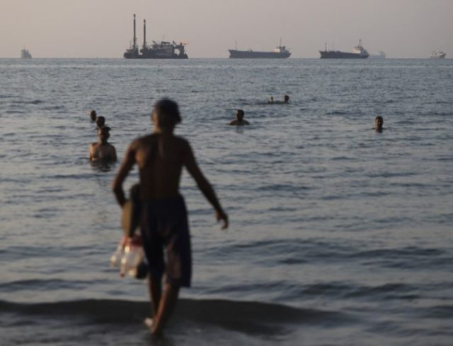 iran-swimming-bandar-abbas-file-afp-768×512