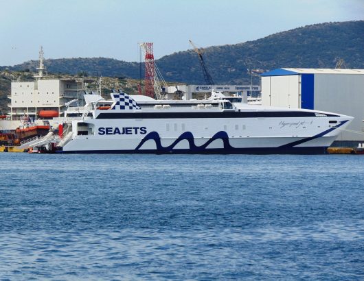 large.HyperspeedJet4inSpanopoulosShipyard23-05-26.JPG.1aceeb339d1220ca8e2317339650d14f